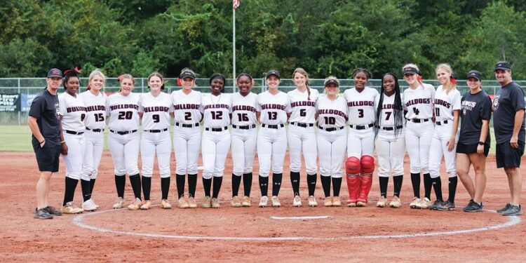 Another good season for the Lady Dawgs