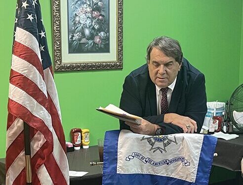 Daughtry speaks to the Four Rivers Chapter