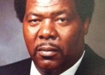 Desse Ervin Davis Sr., 85