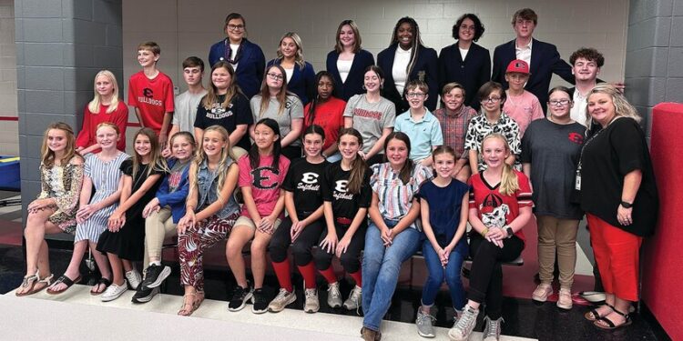 ECI FBLA holds new member induction