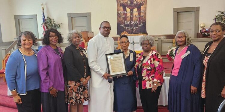 EREA members celebrated at New Moriah