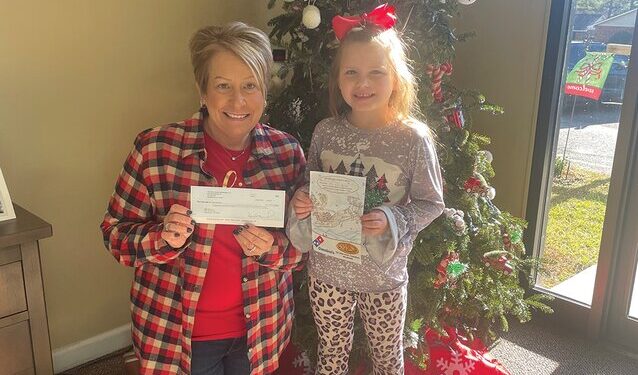 Hambrick, Wilkes win Christmas Carols coloring contest