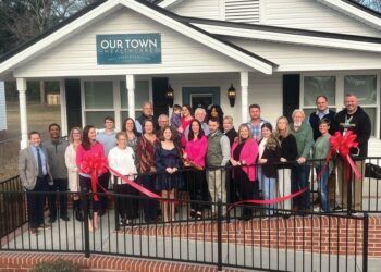Our Town Healthcare holds ribbon cutting