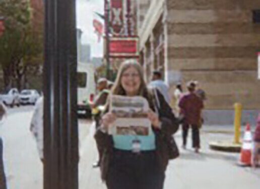 Owens visits the Fox Theater in Atlanta