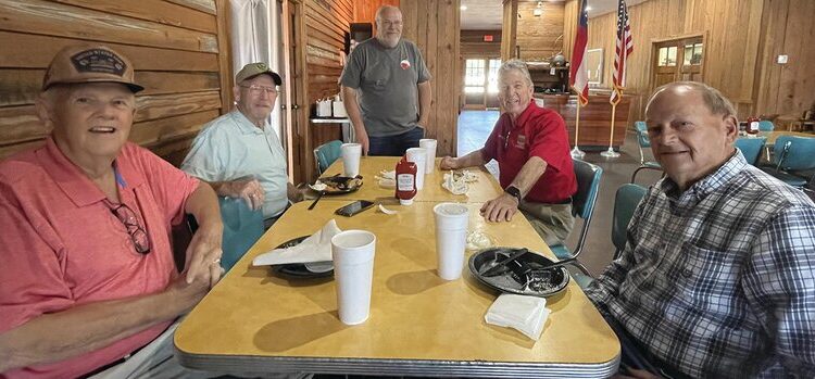 Pond House Restaurant feeds Veterans