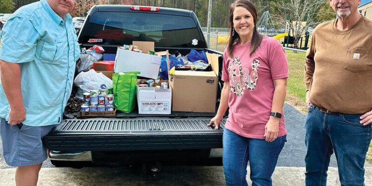 SPS holds canned food drive