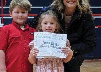 Rose Hooks receives Kindness Award