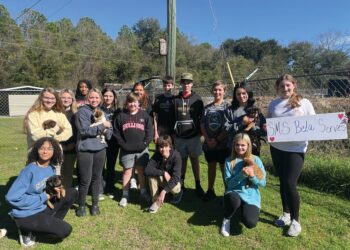 SMS Jr. Beta and FBLA collect items for Swainsboro Animal Shelter