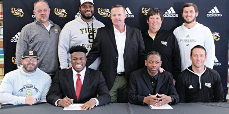 Steward and Coney commit to play college football