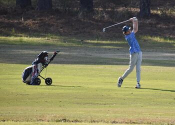 DEA Golf team competes at Edmund Burke