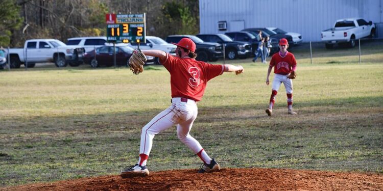 Eagles cruise past Trojans