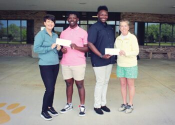 SHS Seniors win local speech contest