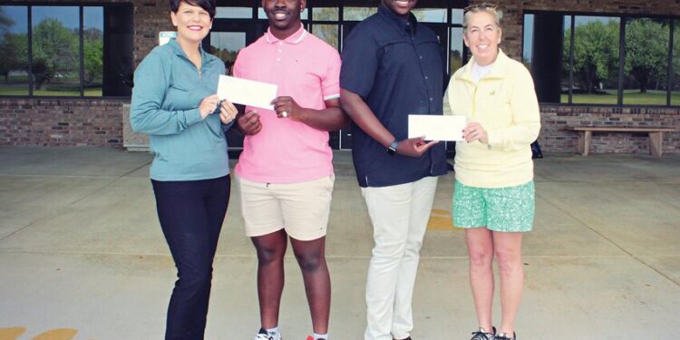 SHS Seniors win local speech contest