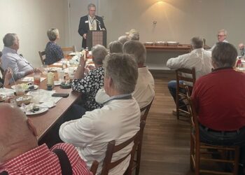 Burke speaks to Wiregrass