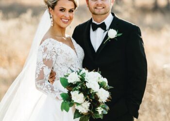 Miss Conner, Mr. Johnson exchange vows