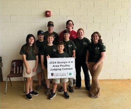 4-H Poultry Judging Team competes at area contest