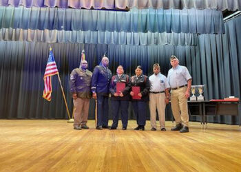 Blanco and Reyes receive JROTC awards
