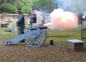 Brier Creek Artillery attends Midway Patriot Grave Marking