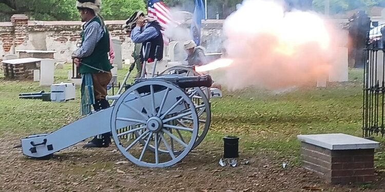Brier Creek Artillery attends Midway Patriot Grave Marking
