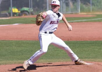 Bulldogs sweep Rebels