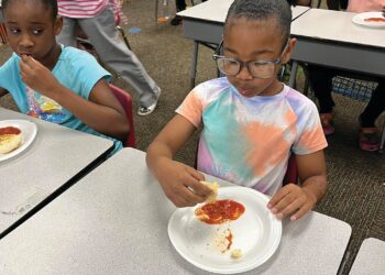 Family Connection assisted 2nd grade STEAM