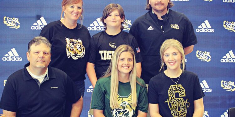 Hendrix commits to EGSC