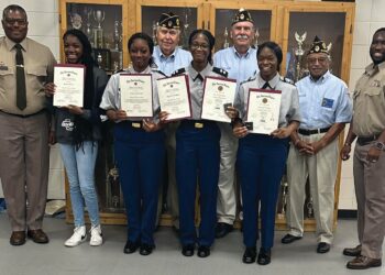 SHS JROTC Cadets receive awards