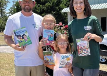 Summer Scavenger Hunt for Books!