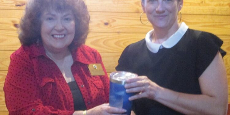 Mercer speaks to Kiwanis