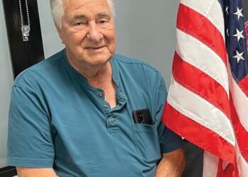 Local veteran Overstreet presents 48-star American Flag to VFW Post 5745