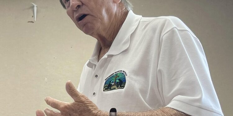 Reynolds speaks to Veterans