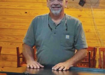 Sherrod speaks to Twin City Lions Club