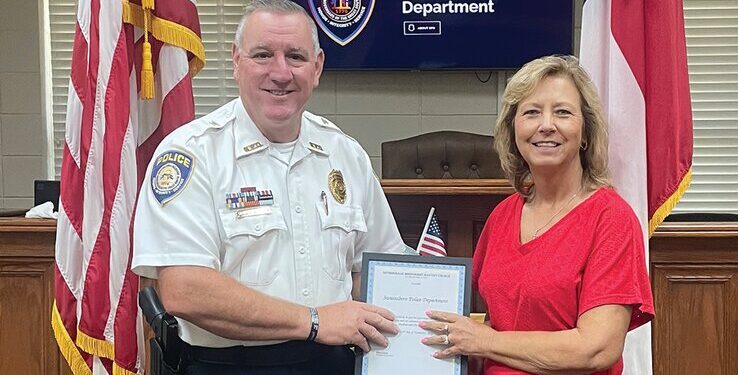 Sumner named 2024 District 7 Administrative Assistant of the Year