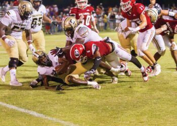 Tigers' grit tested: Comeback falls just short in county showdown