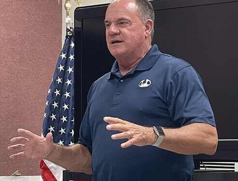 Warnock speaks to Veterans