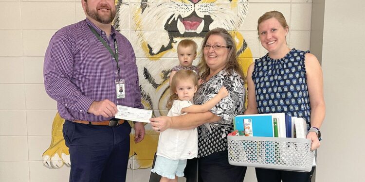 Good Shepherd donates to SHS