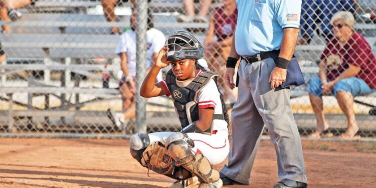 Lady Dawgs sweep the week