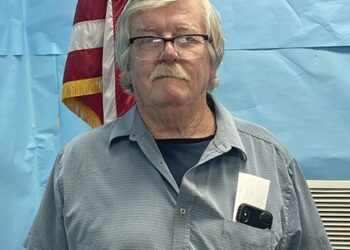 Lisenby speaks to Veterans