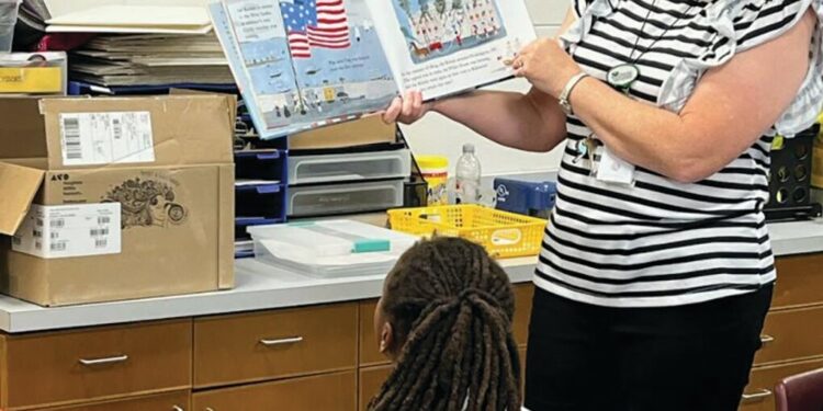 SES students learn about the Star-Spangled Banner