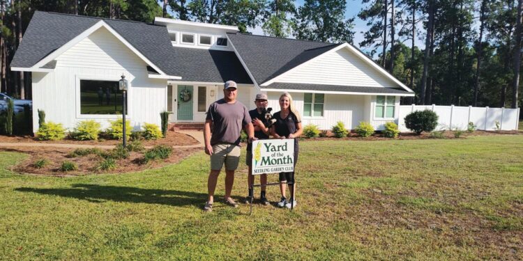 Seedling Garden Club announces September Yard of the Month