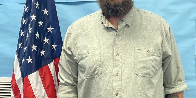 Tapley speaks to Veterans