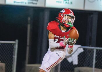 Bulldogs win first meeting against Savannah