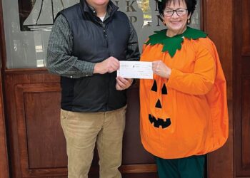 Durden Bank and Swainsboro Rotary donate to Ferst Readers Character Contest