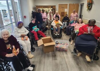 EMC Nursing Home residents donate to soldiers