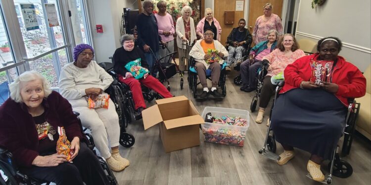 EMC Nursing Home residents donate to soldiers