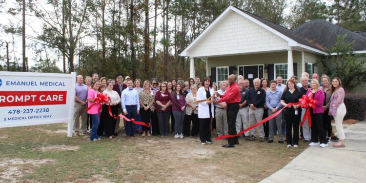 EMC Prompt Care holds ribbon cutting