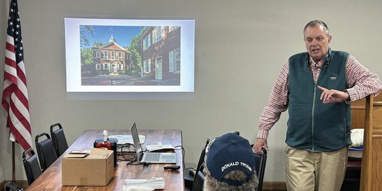 Lisenby speaks to Brier Creek