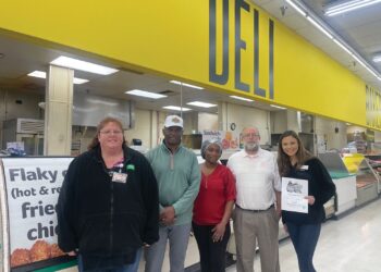 Men’s Golf Association and Harvey’s provide Thanksgiving meals