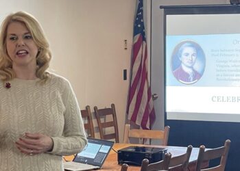 Schwerzler speaks to Wiregrass