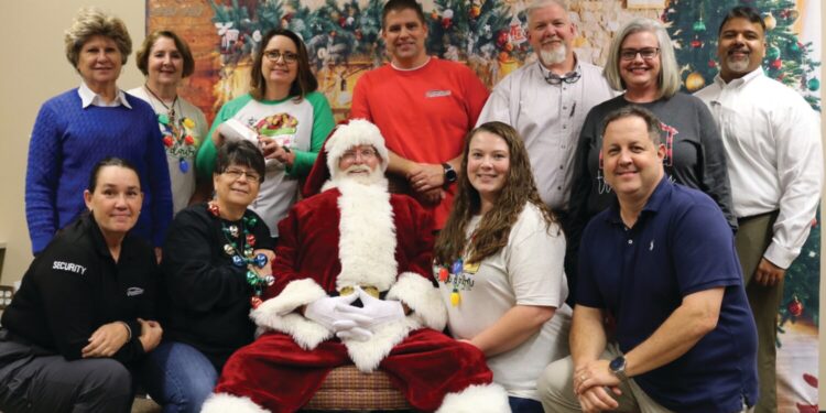 Southeastern Technical College to host annual ‘Pictures with Santa’ event